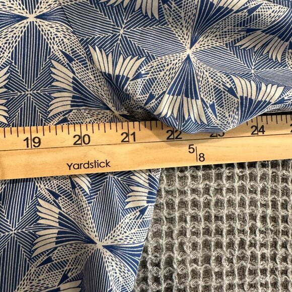 Pendleton silk blouse, Excellent condition, blue pattern, Womens Size 16 - Picture 4 of 7